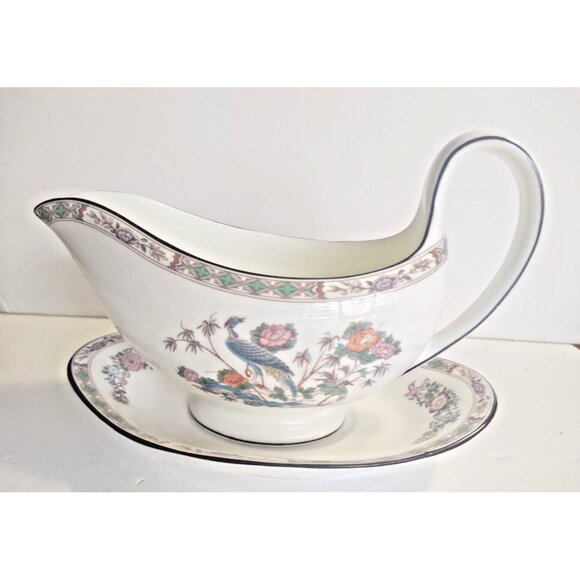 WEDGWOOD Kutani Crane Bone China Gravy Boat & Underplate, Like New - Picture 2 of 16
